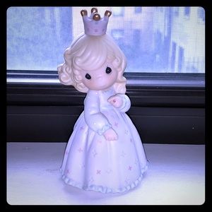 PERFECT Precious Moments “Pretty as a Princess”